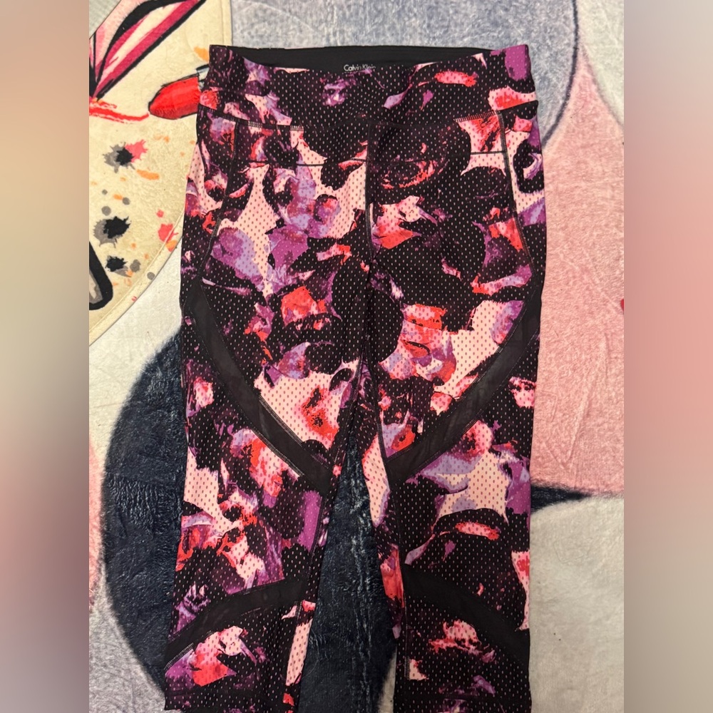 Calvin Klein performance quick dry capri leggings in floral pinks/purple/red